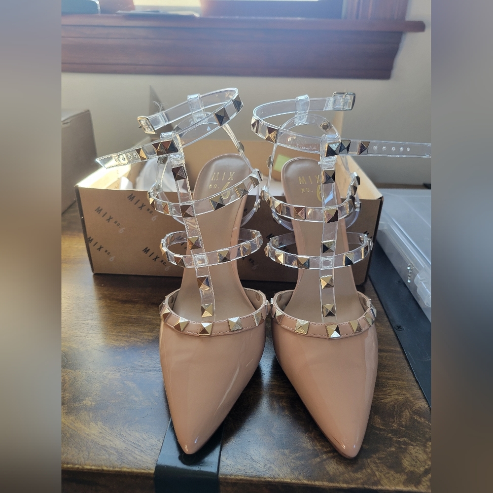 MIX 6 size 8 pumps
